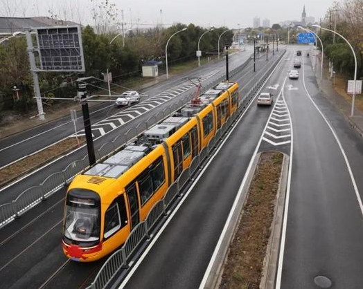 上海松江現(xiàn)代有軌電車2號(hào)線(倉(cāng)華路站-中辰路站)正式運(yùn)營(yíng)!.png